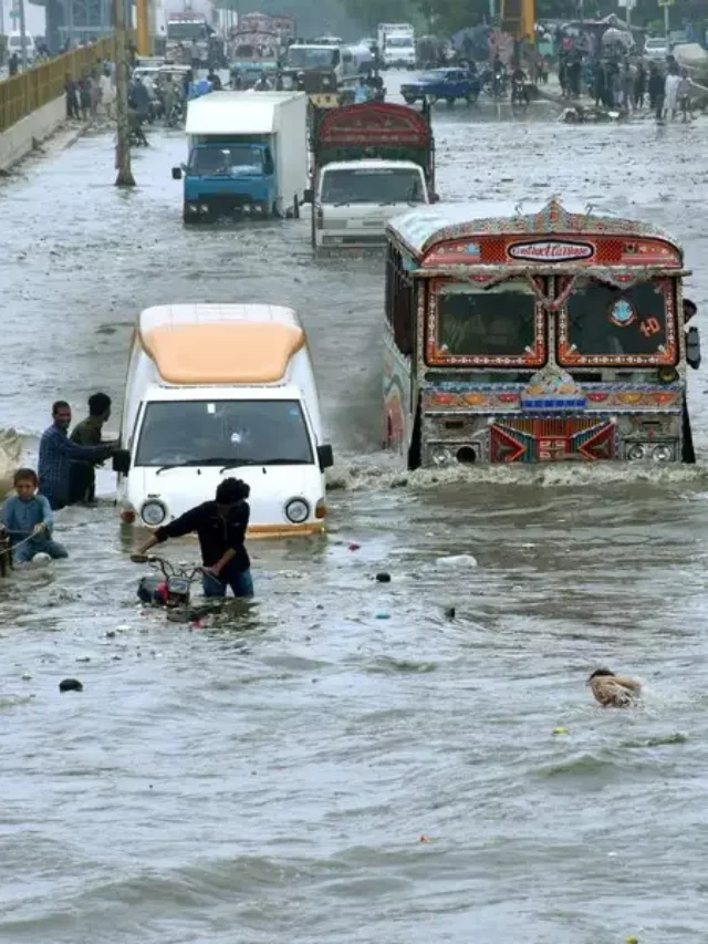 10-Floods-in-Pakistan-1-5-billion