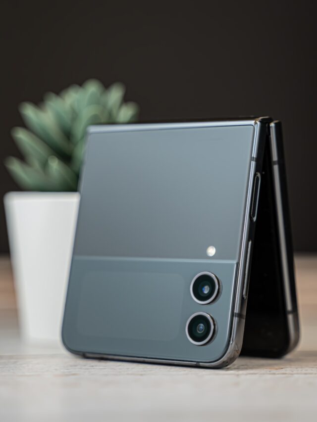 Motorola Razr 40 Ultra aur